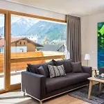 Holztau Appartement *