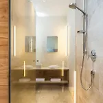 Holztau Apartamento *
