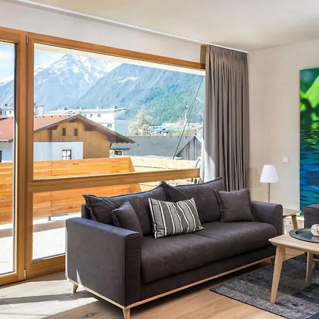 Holztau Apartment *